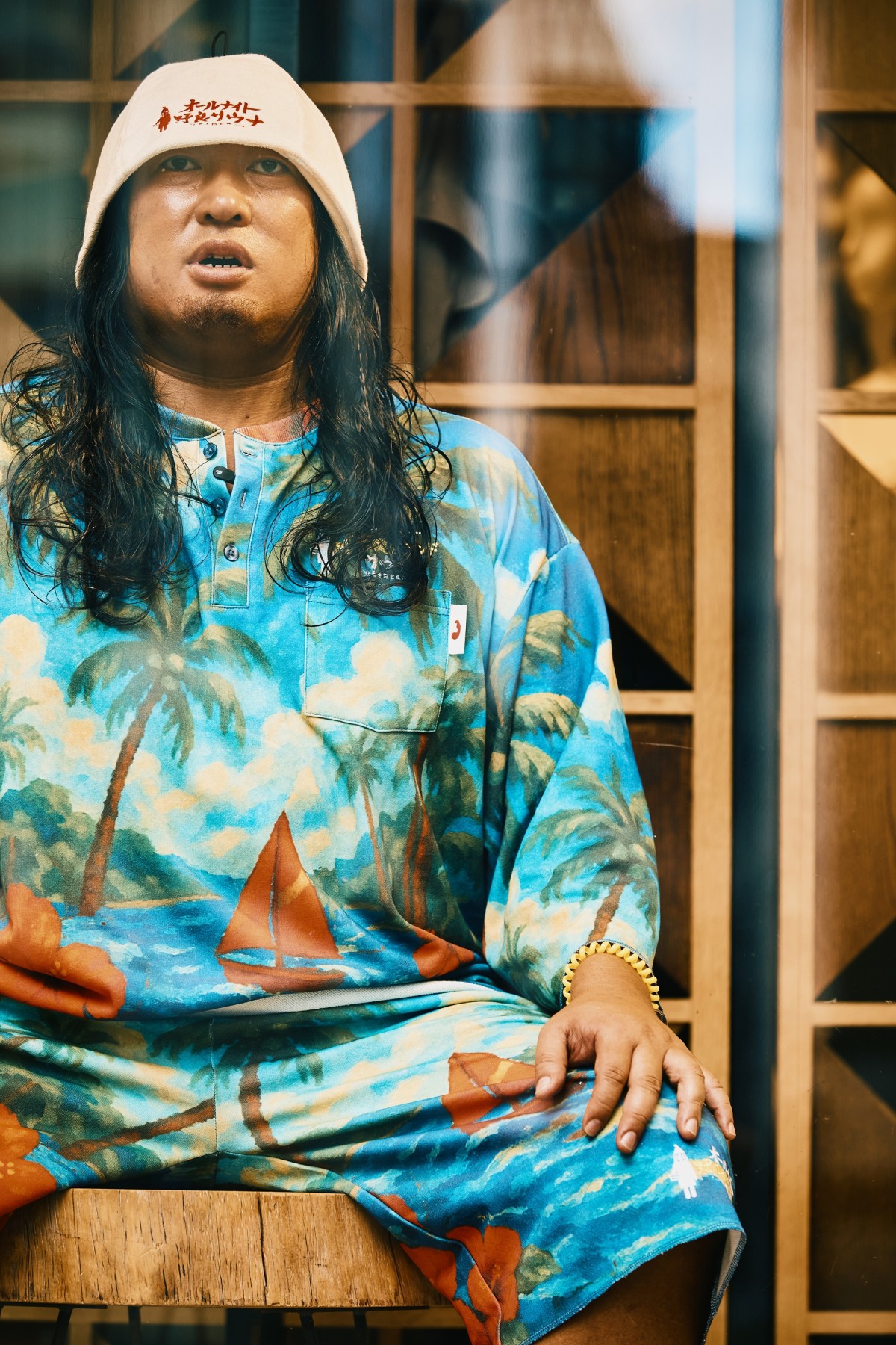 FREAK'S STORE渋谷のショーウィンドウで“野良サウナ”